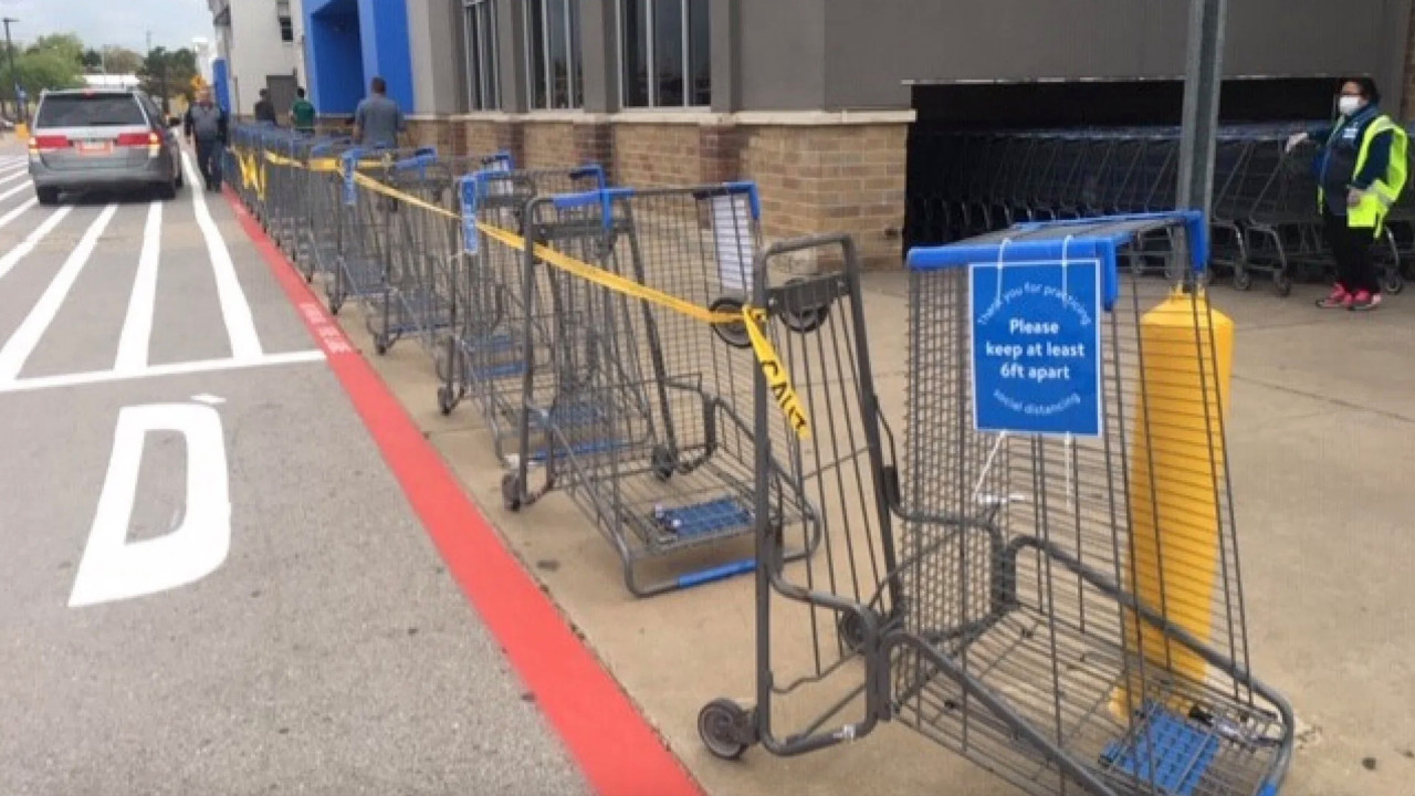 wallmart shopping carts.jpg