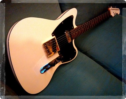 Jailbreak-guitars-TeleMaster-white-big.jpg
